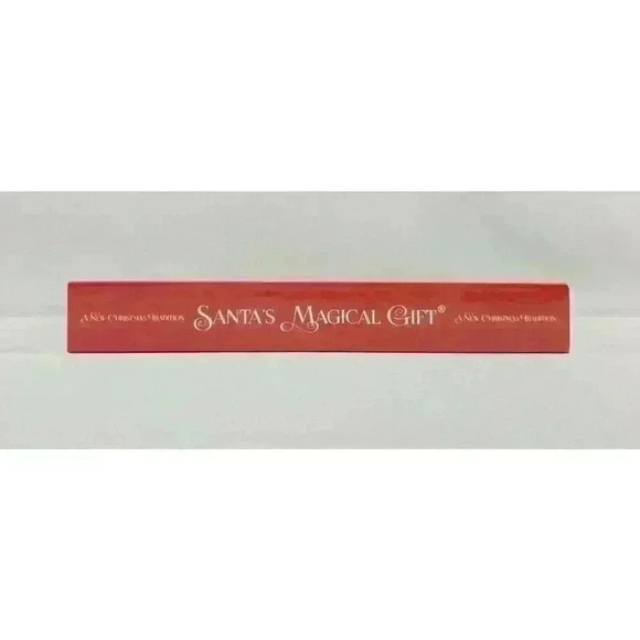 Santa's Magical Gift: A New Christmas Tradition (Hardcover Holiday Audio Book) - Picture 6 of 9